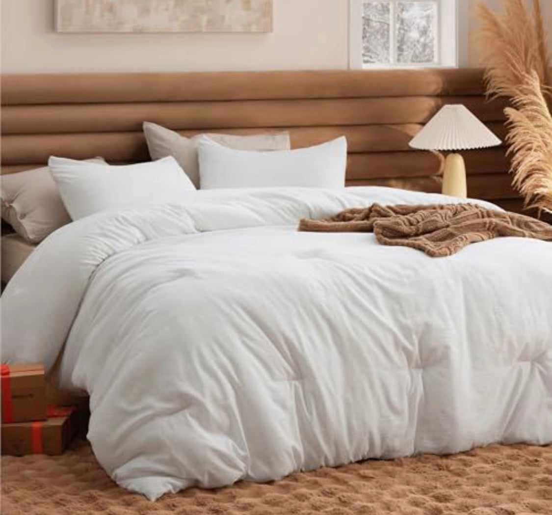 Bedsure Queen Comforter Set White – 3 Piece Bed in a Bag with Comforter and 2 Pillow Shams, Soft Microfiber Bedding